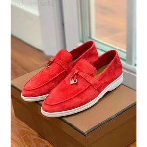 Loro Sneakers Luxury pianas Scarpe da donna da uomo Scarpe Ciondoli estivi Mocassini da passeggio Mocassini bassi in morbida pelle di mucca 2023S / S Marca LP Oxford Slip piatto con suola in gomma Mocassini YJHF