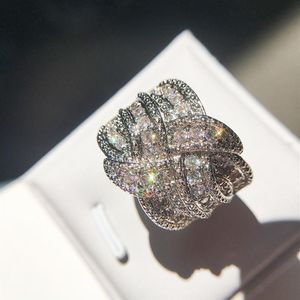 Mens Full Diamond Stones Pierścień zaręczynowy Wysokiej jakości modne klejnoty Crytal Klejnoty ślubne dla kobiet3099