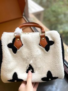 Роскошная новая дизайнерская сумка из овечьей шерсти, плюшевая сумка, женская сумка через плечо, осенне-зимняя сумка для покупок, мини-кошелек-тоут