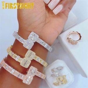 ICED Out Bling فتح سوار سحر مربع مربع سحر الذهب الفضي الفضي لوجوا الرغيف الفرنسي AAA CZ للرجال للنساء المجوهرات Hiphop 220215184F