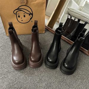 Boots Online celebrity leather chimney Martin boots Spring and Autumn style explosive street thin fashionable versatile Chelsea short 230830