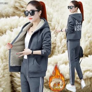 Tute da donna Casual Felpa con zip e cappuccio Plus Pantalone in velluto Loungewear Inverno Addensato Caldo Tuta in lana di agnello Donna Set due pezzi 231018