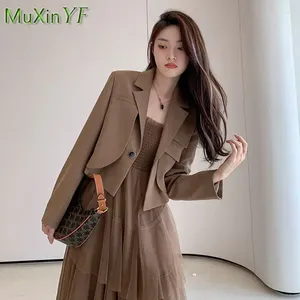 Abiti da lavoro Autunno Casual Blazer Camicetta Abito da donna 2023 Coreano Elegante Giacca corta Sling Mesh Midi Set due pezzi