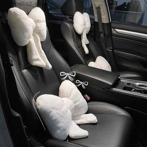 Cuscini di seduta Nuovo Bowknot Cuscino per poggiatesta per auto Bello supporto per la testa del sedile automatico Cuscino per la protezione del collo Cuscino per automobili in peluche Resto lombare Kit per auto Q231018