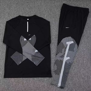 Mens Tracksuits 기술 세트 디자이너 트랙 슈트 셔츠 스포츠 바지 2 피스 피트니스 슈트 빠른 건조 바지 스포츠웨어 농구 축구 조깅 긴 슬리브 티셔츠