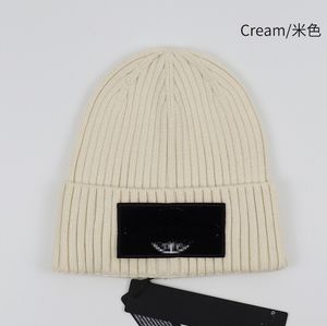 Unisex Tasarımcı Kadınlar Örme Şapka Kış Beanies Sıcak Kulak Koruma Sıcak Kulak Klasik Klasik CP Kapaklar Solid Street Yumuşak Erkekler Kafatası Kapakları Bonnet Gorros Tag Si