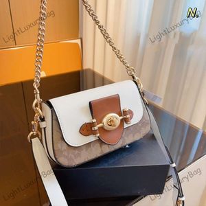 Yeni Stil Moda Tasarımcı Zinciri Crossbody Bag Kadınlar Tote Çanta Klasik Baskılı Desen Omuz Çantası Cep Telefonu Dag Messenger Çantası 231018