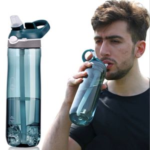 Tumblers 750ml Spor Su Şişesi Kamp için Samanlı Kamp Yürüyüşü Açık Plastik Şeffaf BPA Ücretsiz Erkekler İçki Sware 231018