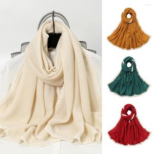 Schals Crinkle Plissee Baumwolle Schal Frauen Muslimischen Tücher Hijab Herbst Winter Islamischen Turban Stirnband Plain Falten Spitze