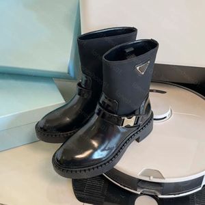 Designer de luxo martin botas mulheres casual monolith triângulo logotipo preto couro aumentar plataforma patente fosco social plana moda b1018