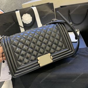 10a toppkvalitet designer väska axel sadel väska pojke fårskinn klaff väska lady crossbody väska vanlig diamantgitter lyx mode messenger väska kedja väska med låda c269