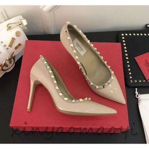 2023SS High-heeled shoes for women nude color patent leather shallow mouth rivets pointed toe stiletto sexy casual shoes for women 35-43