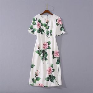 Casual Dresses European och American Women's Wear Summer New Style Five-Point Sleeve Rose Print Fashionable White Dress med 221a