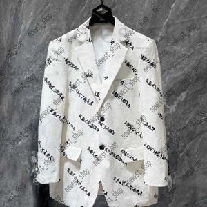 Męskie garnitury Blazers Designer 24ss Designer męski luksusowy w zachodnim stylu mała kurtka mała mała mężczyzna edycja współpracy płaszcze damskie płaszcz środkowej długości Kurtki białe