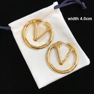 Дизайнерские золотые серьги для женщин, роскошные модные серьги-кольца с буквами, женские ювелирные изделия, серьги-гвоздики с коробкой, женские обручи Earri2054