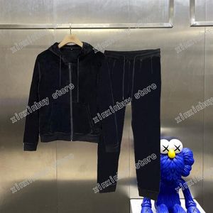 22SS Herr Mens Women Designers Tracksuits Velvet Material Streetwear Windbreaker Fashion Tracksuit Men Designer Black Blue Xinxinbuy M-1783