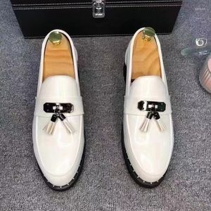 Sukienka butów najwyższej jakości moda białe mężczyzny skórzane stóp do stóp formalne buty męskie eleganckie luksusowe garnitur Mans Casualne mokasyny biurowe