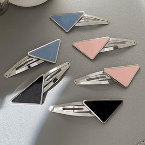 20style Fashion Women Triangle Barrettes Designer Hair Clips Letter Print Metal Barrette Hair Accessories for Gift Party