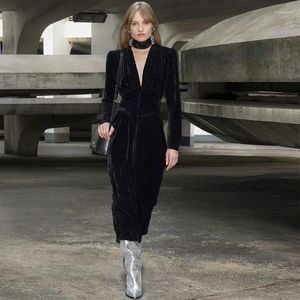 Kvinnors trenchrockar Runway Designer Autumn Högkvalitativ mode Elegant vintage Casual Office Party Långärmad midi svart sammet klänning