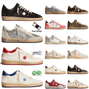 New Fashion Women Men Designer Casual Shoes Silver Leather Pink Green Blue Red Black White Leather Suede Vintage Basketball Platform OG Original Sneakers Trainers