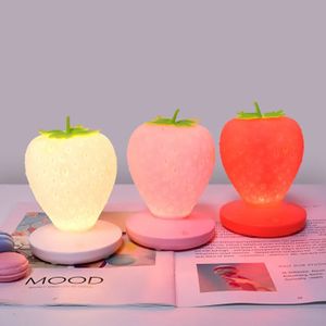 Paralumi USB Touch dimmerabile LED Luce notturna Silicone Fragola Lampada da comodino Nightlight per neonati Bambini Regalo per bambini Decorazione camera da letto 231019