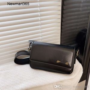 Nuova borsa a tracolla portatile con lettera di moda 2023 Borsa da donna piccola borsa quadrata a tracolla color caramello