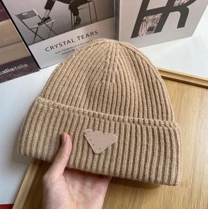 Beanie/Skull Caps Wholesale Autumn Winter Sticked Hat Designer Beanie Cap Men's and Women's Fit Hat Unisex 100% Cashmere Letter Casual Hats Outdoor