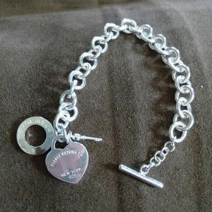 Charm Bracelets Classic Style Original Logo Märke S925 Silvers Women Armband TOGGLE Hjärtnyckel Tag Pulseira Fine Jewelry Gift249U