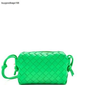 BottegassVenetas Bags Loop Loop Crossbody Bag Intreciato Nappa Mini Green