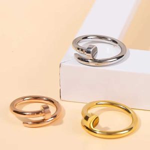 Anel de unha designer charme jóias moda jóias clássicas de alta qualidade diamante incrustado anel de unhas sem titânio aço inoxidável casal presente de natal