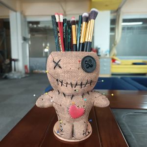 Halloween Toys Voodoo Pen Pencil Holder Creepy Vanity Desk Office Organizer Shrunken Head Makeup Brush Holder Stationary Halloween Decorations 231019