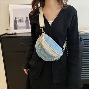 Midjeväskor Retro denim Kvinna väska telefon mode trend liten axelväska designer crossbody bröstförpackningar damkedja handväska 231019