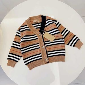 Giyim setleri çocuk kazak toddler sweater çocuk tasarımcısı haldigan burbe erkek kız unisex sonbahar kış sweatshirtler sıcak mektup basılı jumper kıyafetleri 5 stil tut