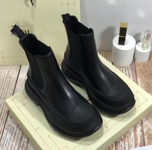 Women Ongle Boot Fashion Chelsea Rubber Anti Slip Brands Designer Queess Scay Seal Autumn Winter Boots Luxurys أحذية غير رسمية الحجم 35-40 مع صندوق