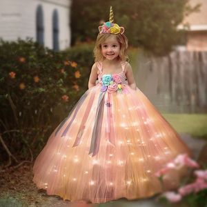 女の子のドレスUnicorn Girls Children Led Led Light Up Dress Chids Birthday Party Princess Lolita Costume for Christmas Children Ball Gown 231019