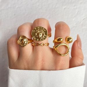 Solitärring IPARAM Vintage Metall Geometrisches Set für Frauen Punk Hiphop Goldfarbe Knöchel Modetrend Schmuck Geschenk 231019