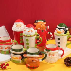 マグカップサンタクロースコーヒーマグと蓋をしたかわいいセラミッククリスマスウォーターカップ高級ホームオフィス朝食オートミールミルクカートゥーンプレゼント230819