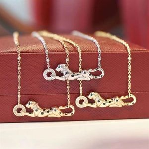 Europe America Custom Necklace Fashion Style Lady 316L Titanium Steel Graved Letter 18K Platerade guldhalsband Trytering Leopard PE266L