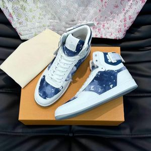 Top 10a Дизайнерские дизайнерские кроссовки Rivoli Casual Shoes Mens Mens Women High Top Designers Дизайнеры бабочки из телячьей кожи Rainbow Trainers 35-46 06