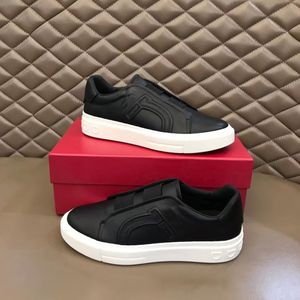 Luxury Brand 23S/S Perforated Gancini Sneakers Shoes Men Grained Calfskin Suede Mesh Gancio Party Dress Casual Elegant Skateboard Walking EU38-46 05