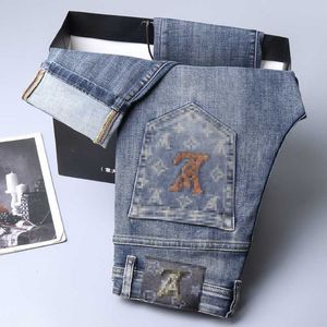 Luxus Herren Jeans Designer Herbst und Winter neue Jeans Männer Qualität Slim Fit kleine Füße lange Hosen Mode V5EZ