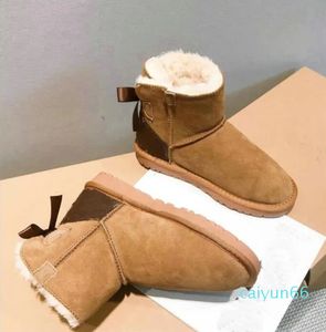 Designer Boots Snow Boots Plush Boot Classical Design Bowknot Keep Warm Short Winter Leather Sheepskin Hot Sell Aus Bow bottes