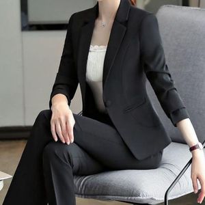Kvinnors kostymer Kvinnknapp Spring Summer Thin Thatched Loose Solid Blazers Skinny Business Casual Office Lady Fashion Formal