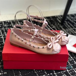 Tasarımcı Ayakkabı Mary Jane Ballet Flats Kadın Ayakkabıları Saten Daireler Geri Strap Düz Topuk Siyah Resmi Ayakkabı İlkbahar ve Sonbahar