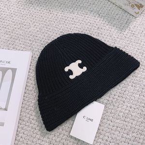 Tasarımcı Şapkalar Erkekler Beanie Kadın Kapak Şapk Modaya Gizli Yün Sıcak Şapka Erkek Şık Lifikal Kaşmir Kış Şapkası Casquette Beanie