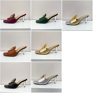 Дизайнерские тапочки Revival Mule Heels Женские скользящие сандалии Летние шлепанцы Заводская обувь на каблуке с коробкой