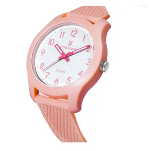 Orologi da polso Orologi sportivi di moda Donna Pink Diver Simpatico semplice orologio a lancetta al quarzo Donna casual impermeabile