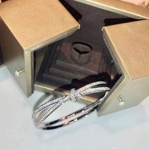 Brand Pure 925 Sterling Silver Jewelry For Women Cross Tie Bangle Rose Gold Knot Bangle Wedding Jewelry Engagement Bracelet344M