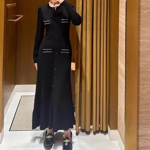 Fadan San dro 2023 Autumn/Winter New Long Knitted Dress Women's Contrast Wood Ear Edge Round Neck Classic Little Black Dress