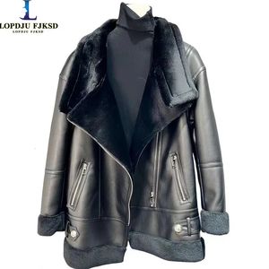 Cappotto da donna in vera pelliccia finta di agnello per le donne, spesso, caldo, allentato, corto, giacca di pelle di pecora, cappotto da moto, abbigliamento femminile, inverno di alta qualità 231018